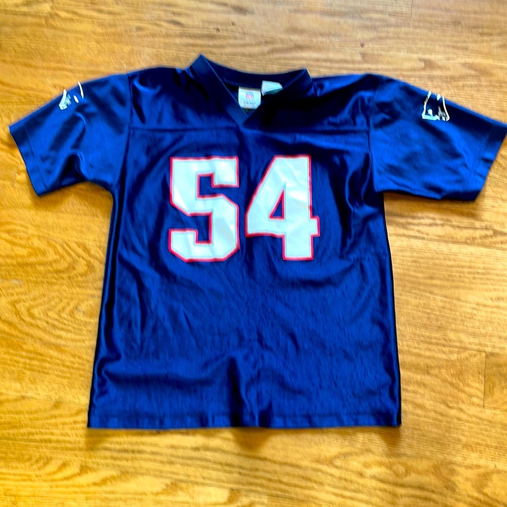 Attention Pats fans from yesteryear! Boys jersey. Size Large 14-16